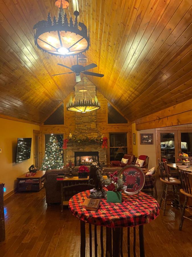 Cozy Creekfront Family Cabin-Pet Friendly -Gamerm-Hot Tub Hiawassee Exteriér fotografie