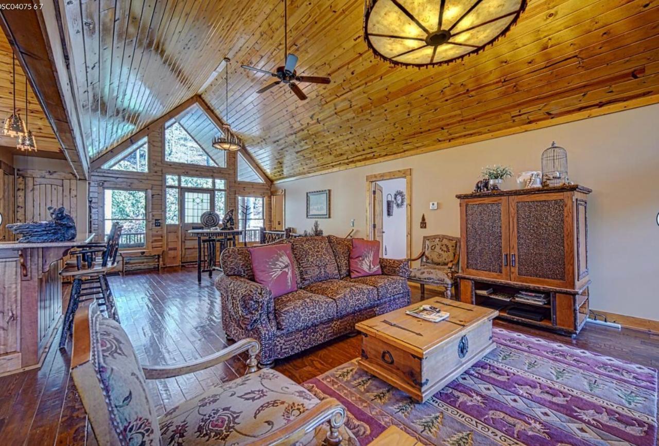 Cozy Creekfront Family Cabin-Pet Friendly -Gamerm-Hot Tub Hiawassee Exteriér fotografie