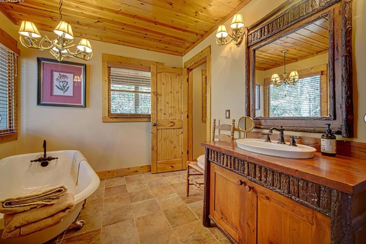 Cozy Creekfront Family Cabin-Pet Friendly -Gamerm-Hot Tub Hiawassee Exteriér fotografie